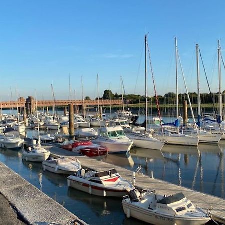 Апартаменты La Capitainerie Beau Duplex Face Port De Plaisance Этапль Экстерьер фото